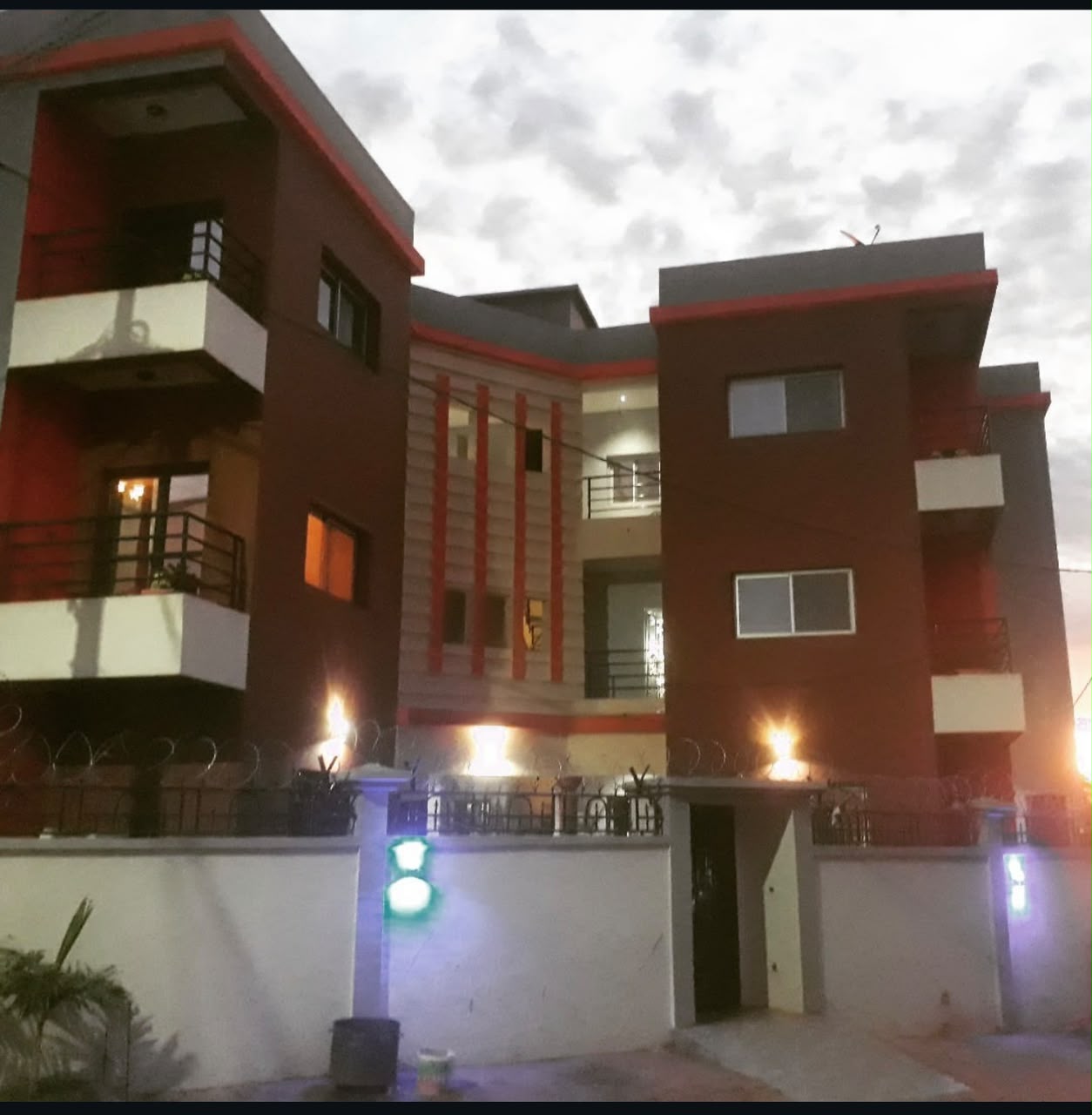 La résidence — Résidence l’Escale, Kalaban Coura, Bamako (photo 1 sur 27)